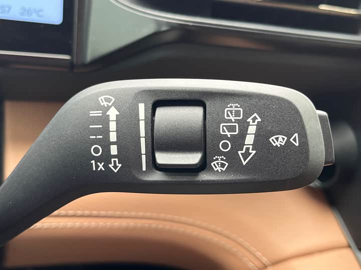 Фото 24 - Nio ES8