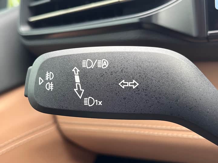 Фото 25 - Nio ES8