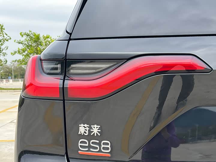 Фото 32 - Nio ES8