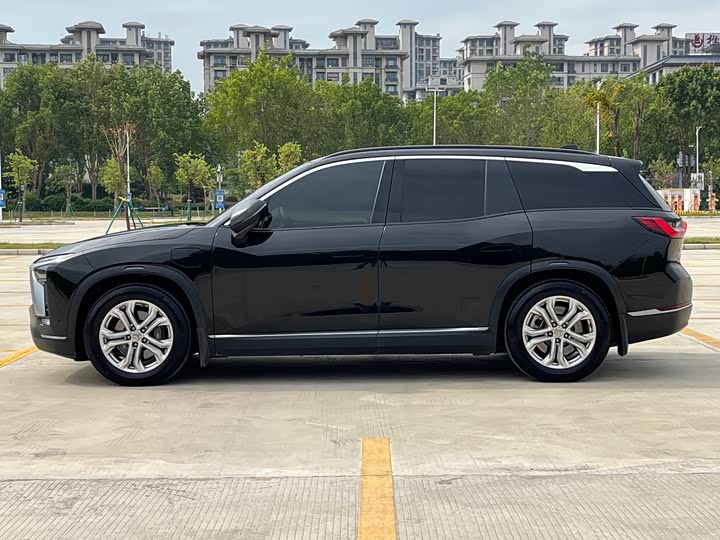 Фото 34 - Nio ES8