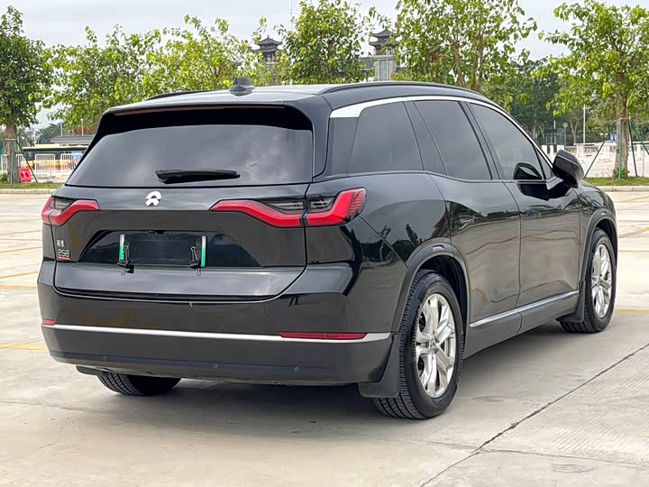 Фото 40 - Nio ES8