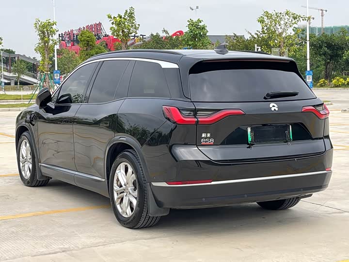 Фото 41 - Nio ES8