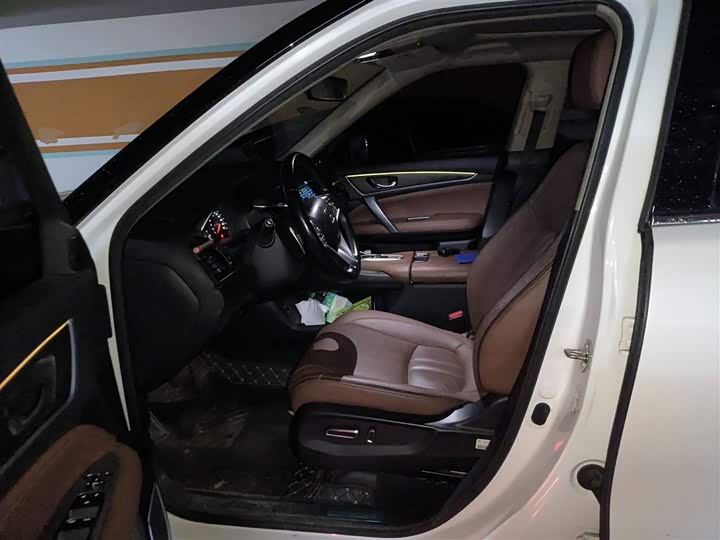 Фото 8 - Honda Avancier