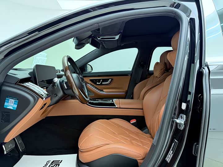 Фото 10 - Mercedes-Benz Maybach S-Class