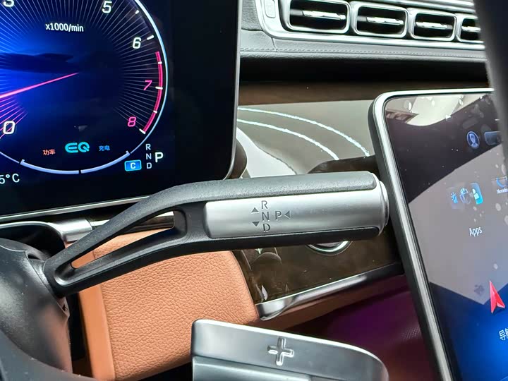 Фото 14 - Mercedes-Benz Maybach S-Class