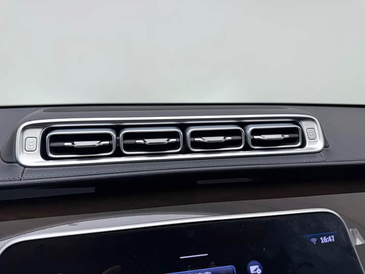 Фото 15 - Mercedes-Benz Maybach S-Class