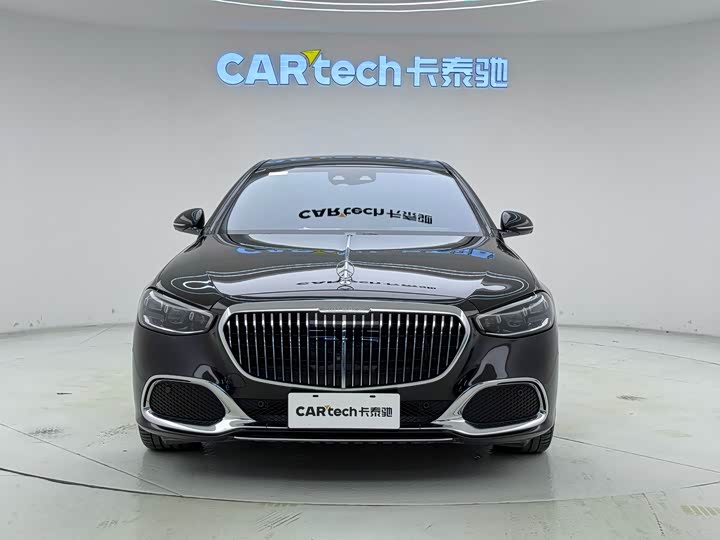 Фото 2 - Mercedes-Benz Maybach S-Class
