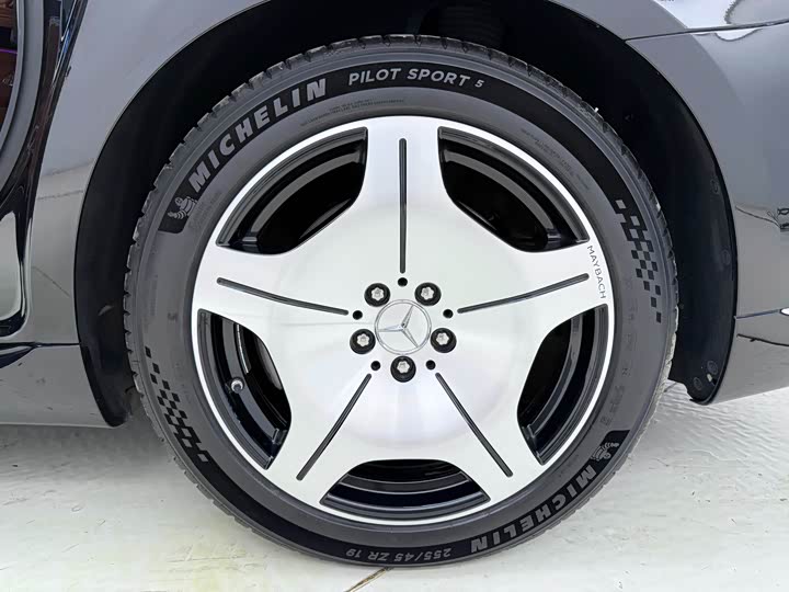 Фото 24 - Mercedes-Benz Maybach S-Class