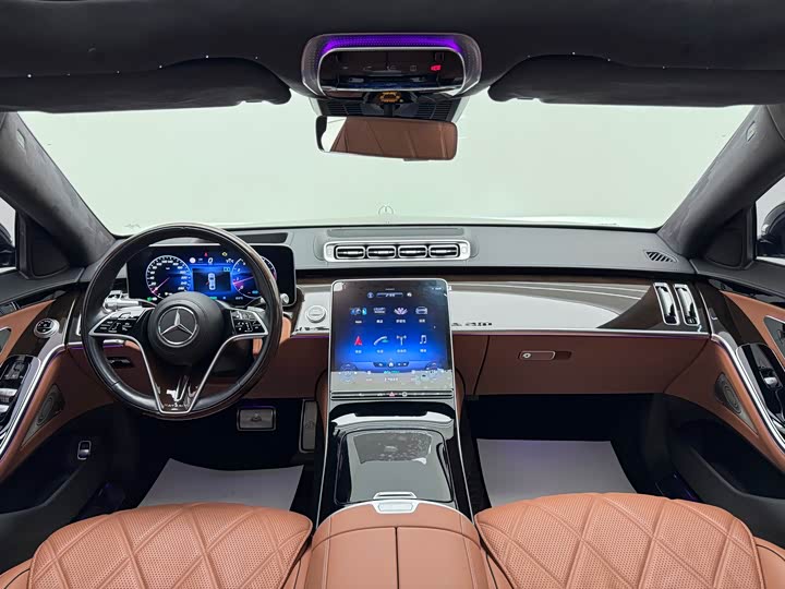 Фото 25 - Mercedes-Benz Maybach S-Class