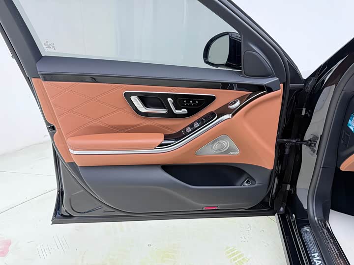 Фото 7 - Mercedes-Benz Maybach S-Class