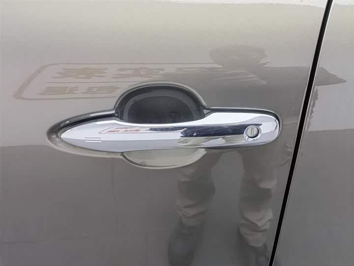 Фото 18 - Toyota Harrier