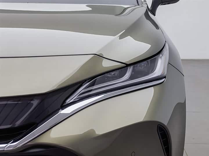 Фото 7 - Toyota Harrier