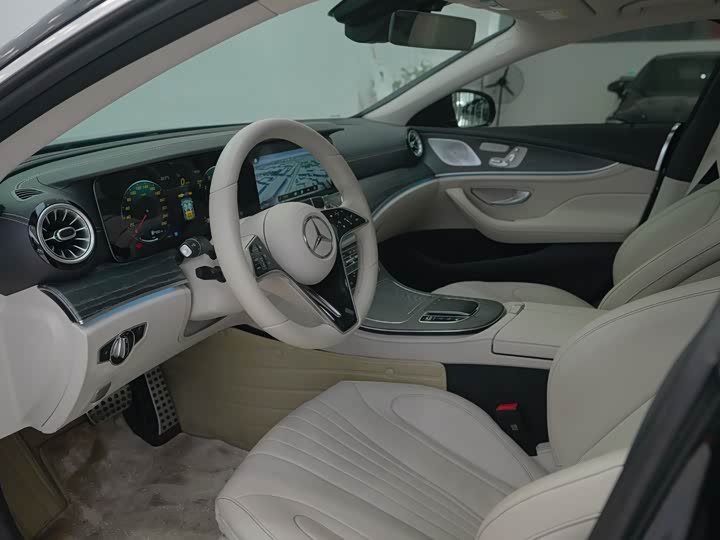 Фото 10 - Mercedes-Benz CLS-Class