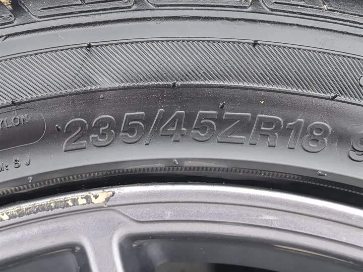 Фото 24 - Tesla Model 3