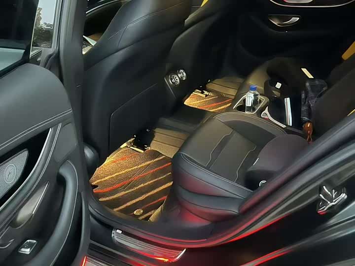 Фото 3 - Mercedes-Benz AMG GT