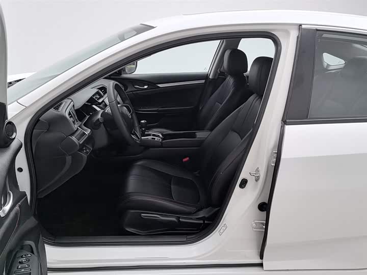 Фото 10 - Honda Civic