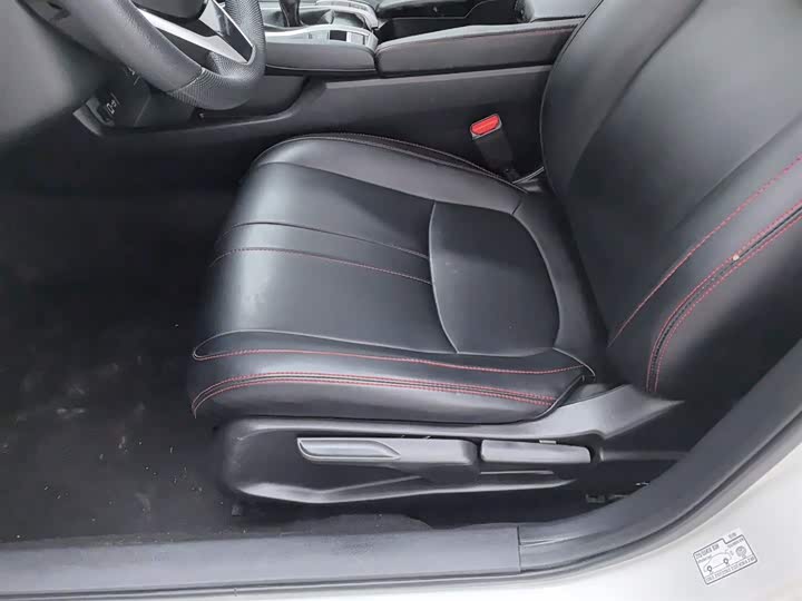 Фото 20 - Honda Civic