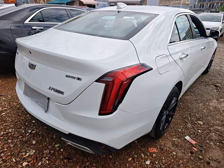 Фото 7 - Cadillac CT4