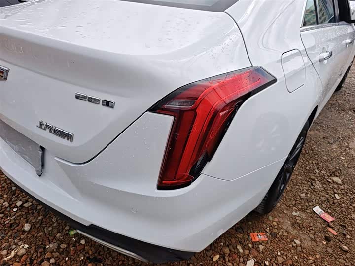 Фото 8 - Cadillac CT4