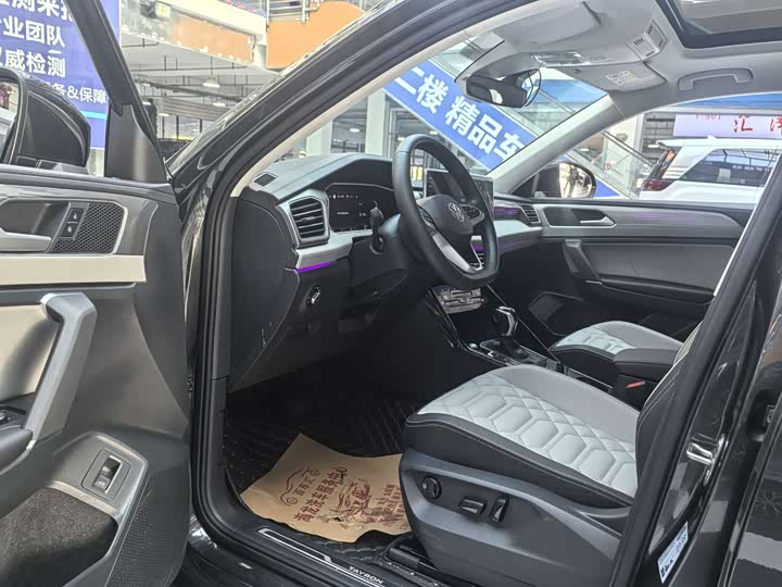 Фото 10 - Volkswagen Tayron