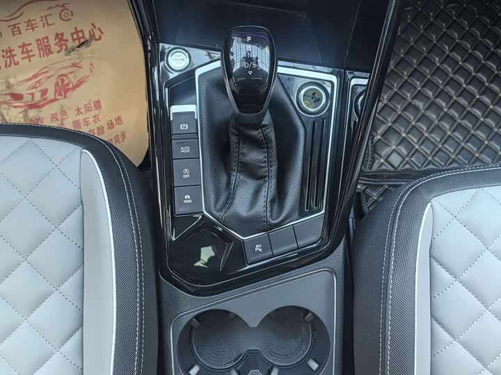 Фото 20 - Volkswagen Tayron