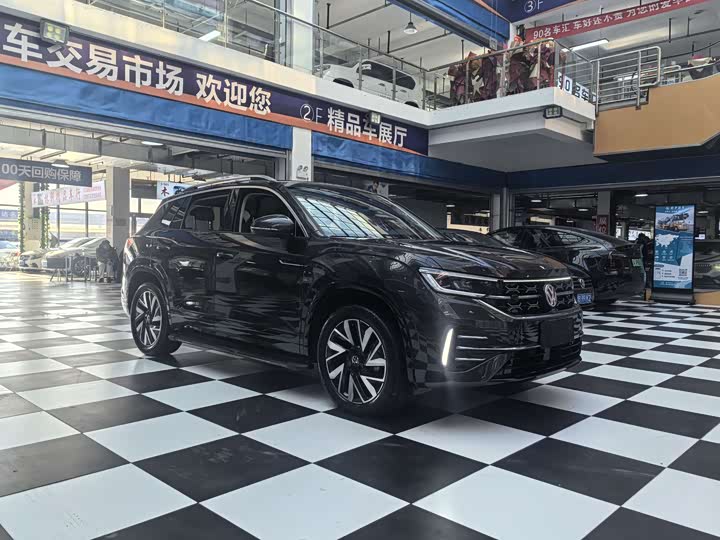 Фото 3 - Volkswagen Tayron