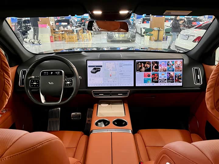 Фото 13 - LiXiang L7