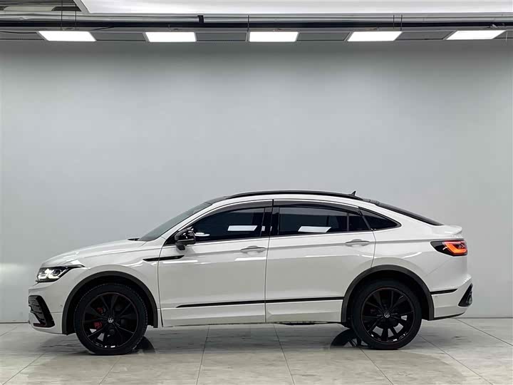 Фото 27 - Volkswagen Tiguan X