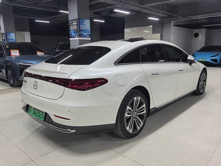 Фото 4 - Mercedes-Benz EQS