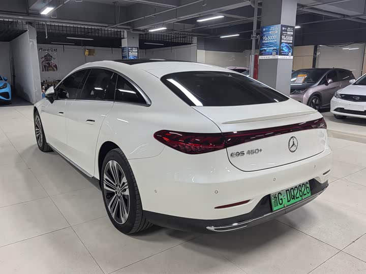 Фото 6 - Mercedes-Benz EQS