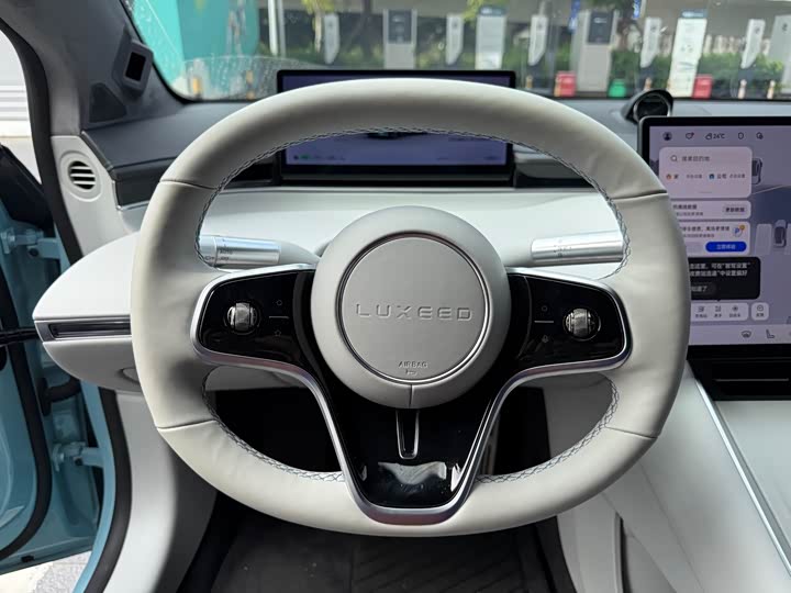 Фото 14 - Luxeed S7