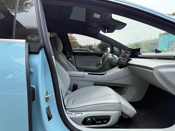 Фото 15 - Luxeed S7