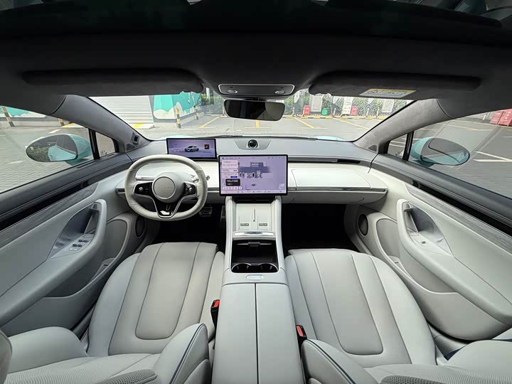 Фото 19 - Luxeed S7