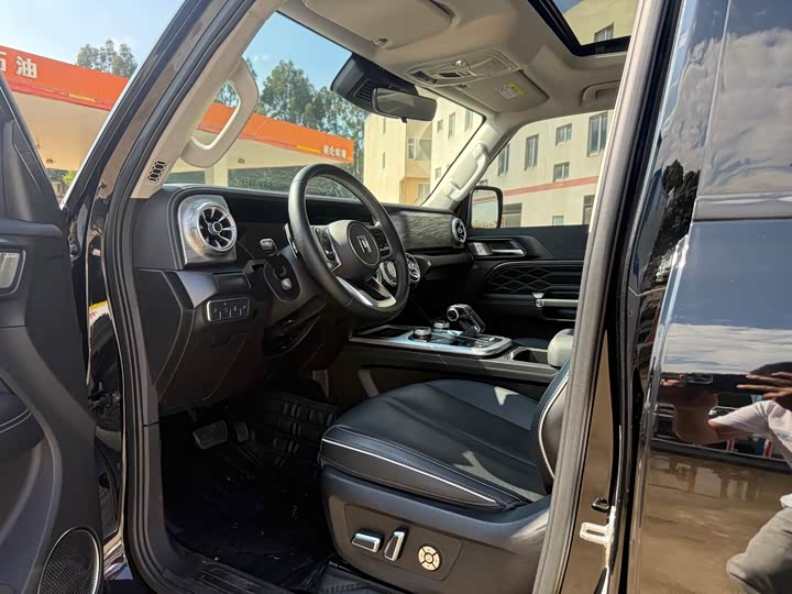 Фото 15 - Tank 300