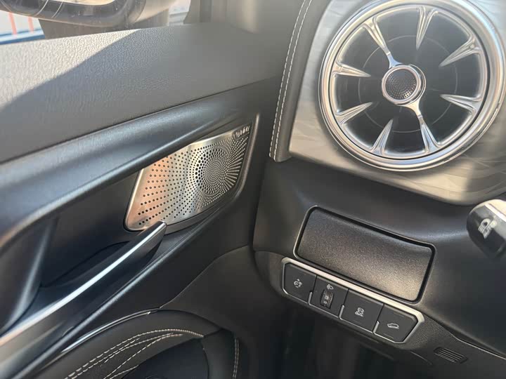 Фото 20 - Tank 300