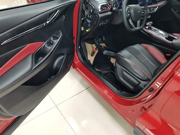 Фото 16 - Changan Oshan X5