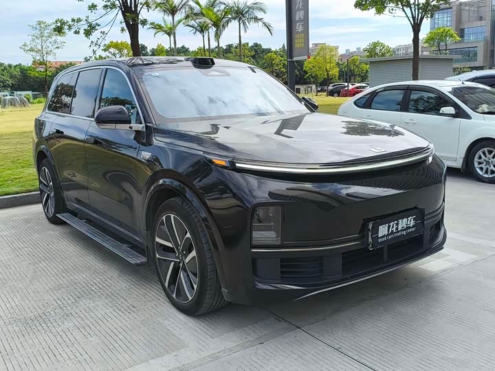 Фото 2 - LiXiang L9