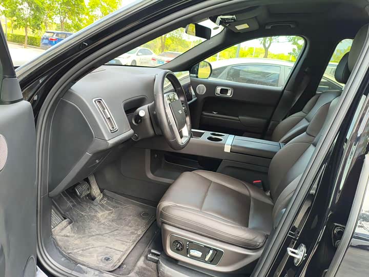 Фото 4 - LiXiang L9