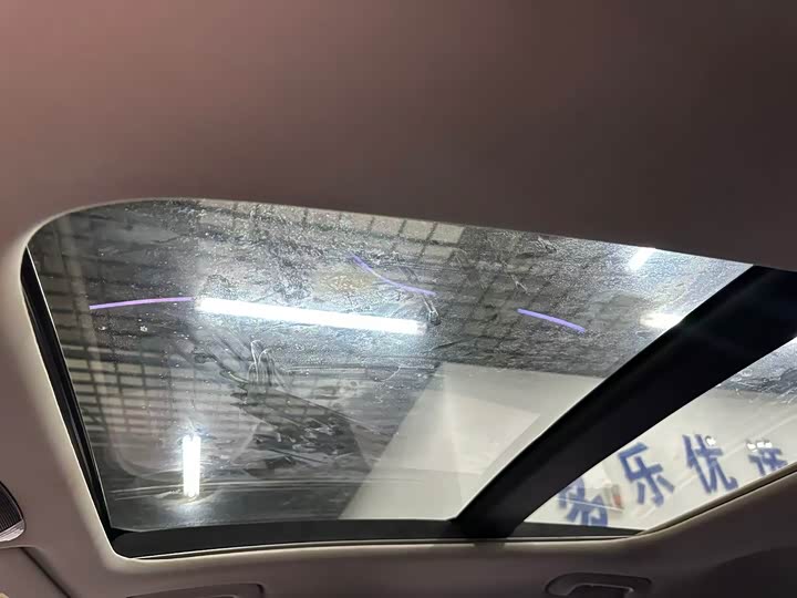 Фото 13 - Kia K5