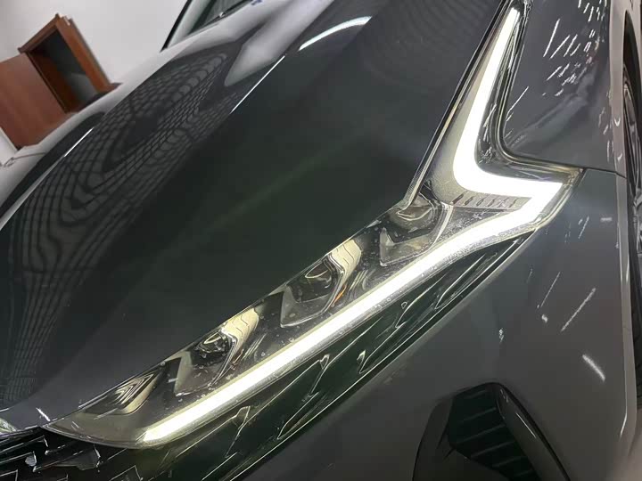 Фото 15 - Kia K5