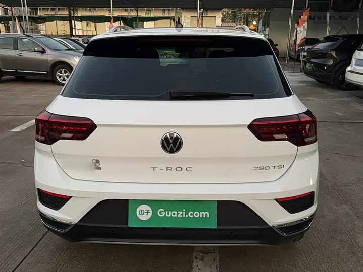 Фото 13 - Volkswagen T-Roc