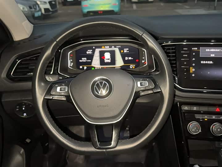 Фото 4 - Volkswagen T-Roc
