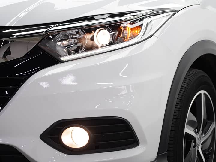 Фото 7 - Honda Vezel