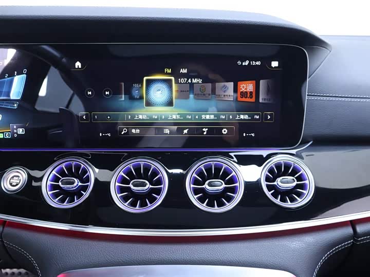 Фото 10 - Mercedes-Benz AMG GT