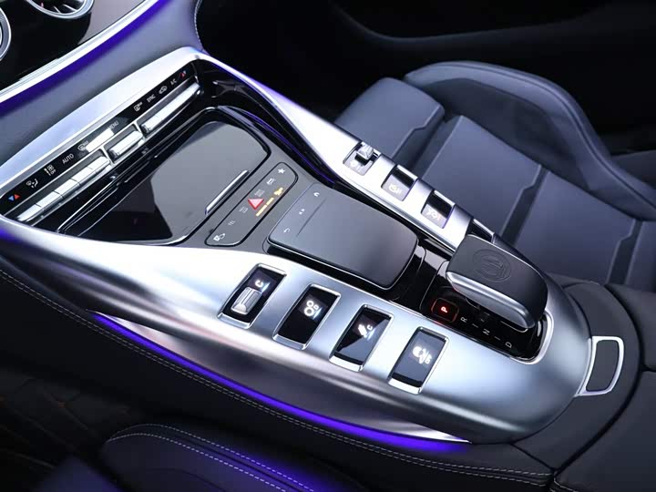 Фото 12 - Mercedes-Benz AMG GT