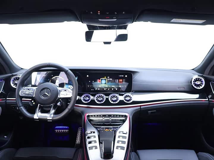 Фото 13 - Mercedes-Benz AMG GT