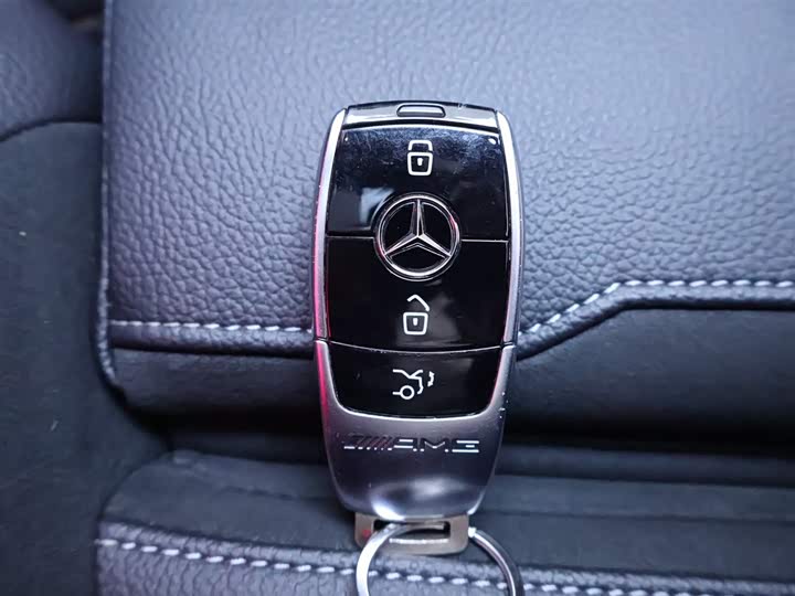 Фото 25 - Mercedes-Benz AMG GT