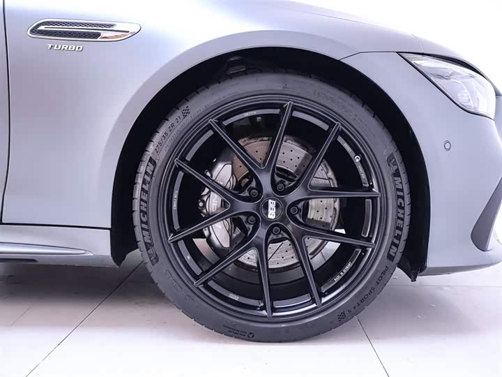 Фото 6 - Mercedes-Benz AMG GT