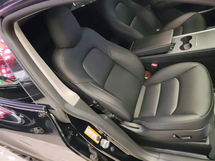 Фото 11 - Tesla Model Y