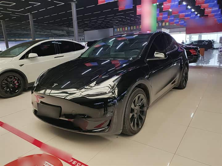 Фото 2 - Tesla Model Y